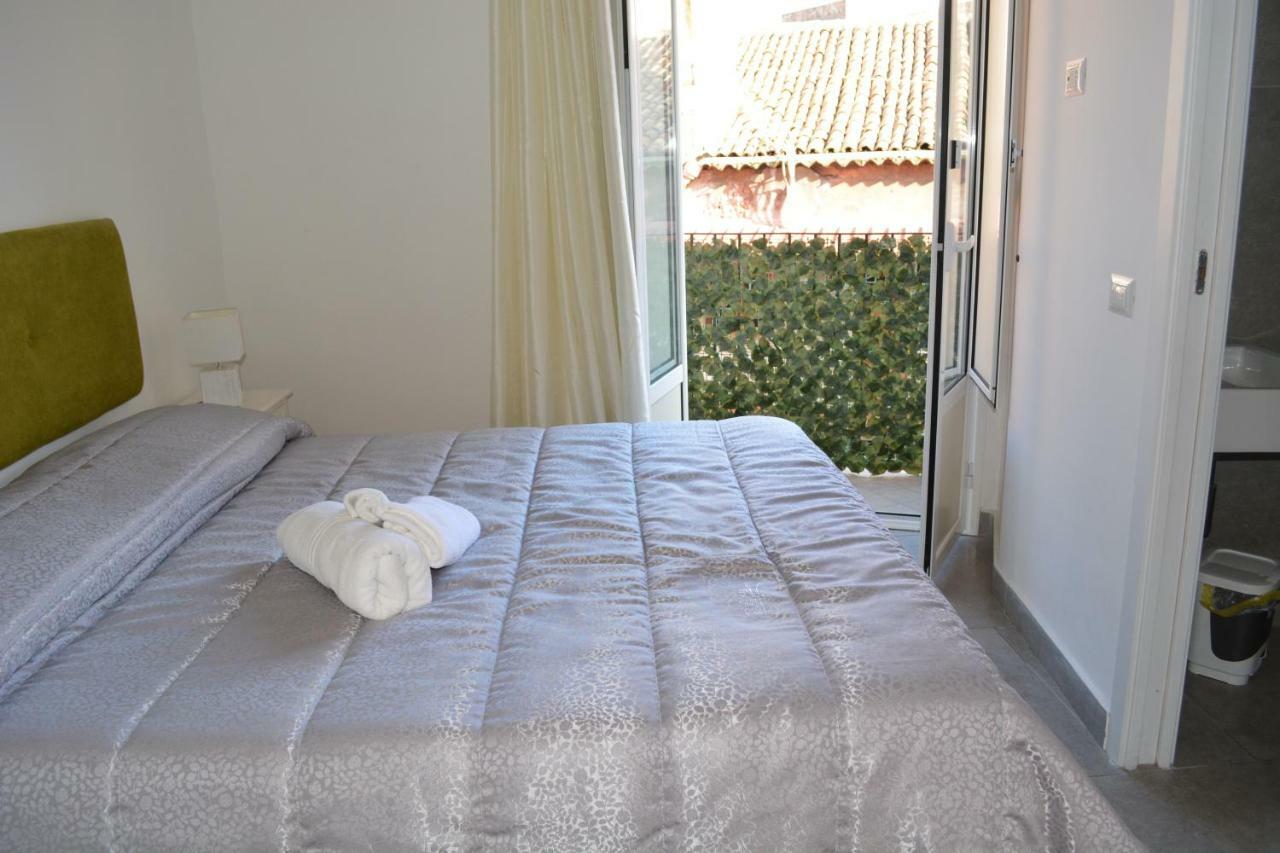 La Petite Suite CTA Exterior foto